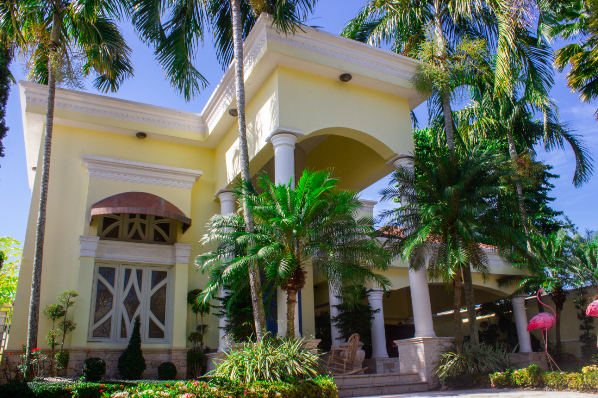 Lujosa Casa en San Francisco de Macoris SFM